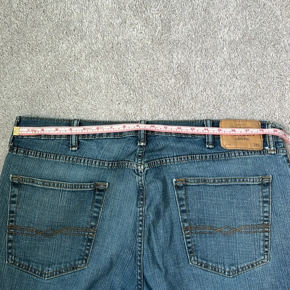 Men’s Levi’s Relaxed Fit size 40x30